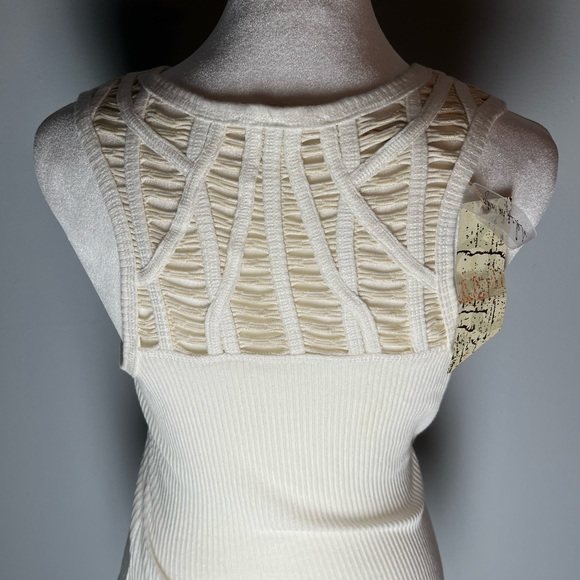 Gimmicks women’s tank top - size: M - Brand new with tags - Picture 2 of 15